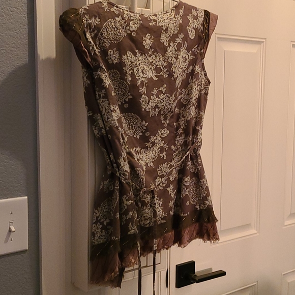 VILLA XS wrap mixed media top - Picture 9 of 10